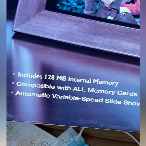 Digital picture frame $55 - Picture 2 of 3